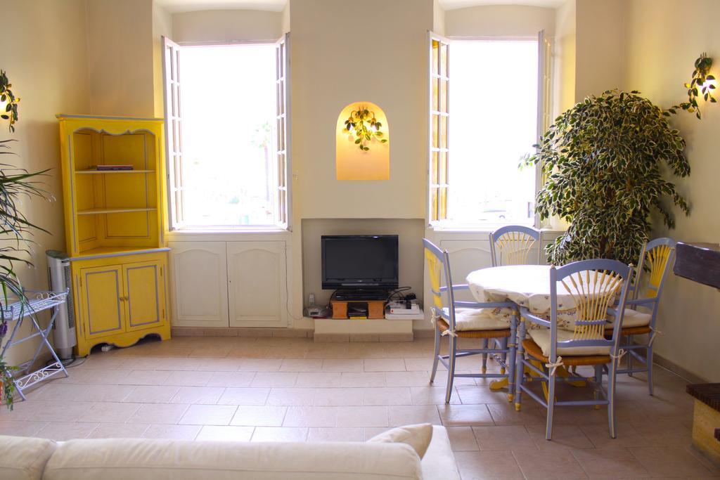 Very Charming Studio Apartment On Port In Cannes A Short Walk To Palais With Aircon And Internet 411 Kültér fotó