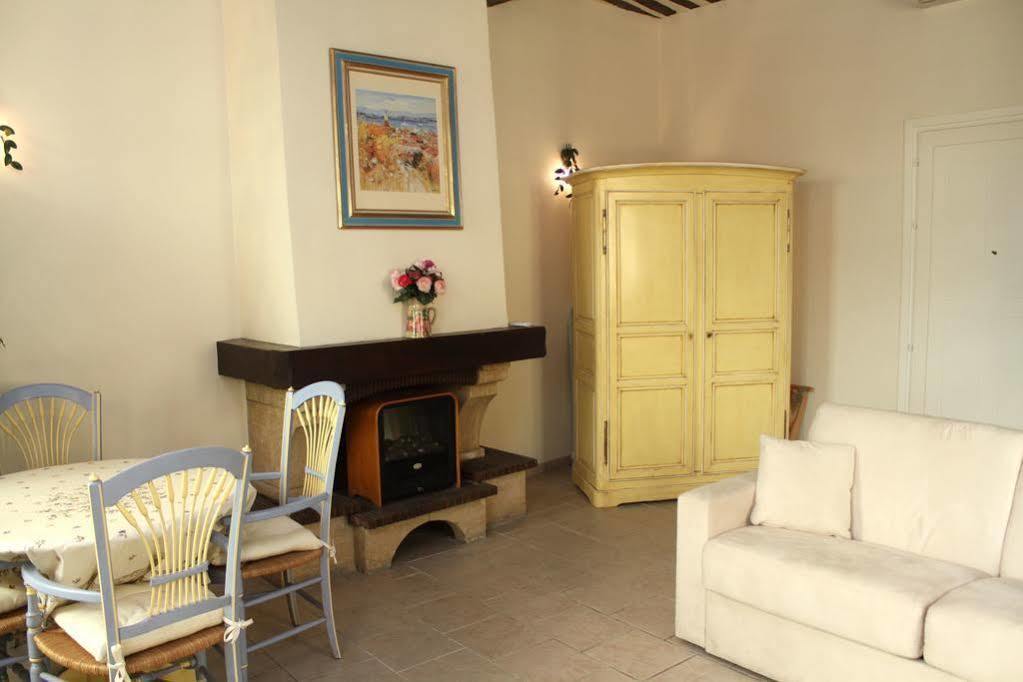 Very Charming Studio Apartment On Port In Cannes A Short Walk To Palais With Aircon And Internet 411 Kültér fotó