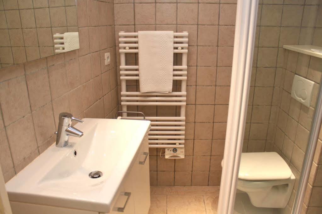 Very Charming Studio Apartment On Port In Cannes A Short Walk To Palais With Aircon And Internet 411 Kültér fotó
