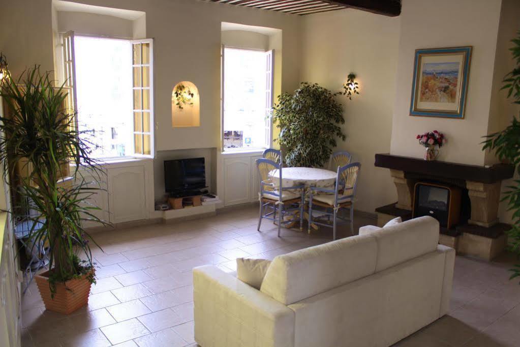 Very Charming Studio Apartment On Port In Cannes A Short Walk To Palais With Aircon And Internet 411 Kültér fotó
